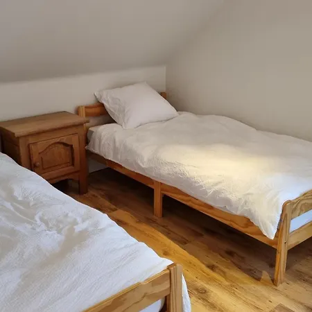 Boshovense Velden Semesterbostad Grobbendonk