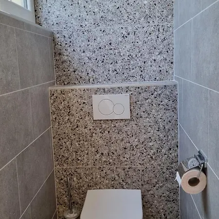 Semesterbostad Boshovense Velden *